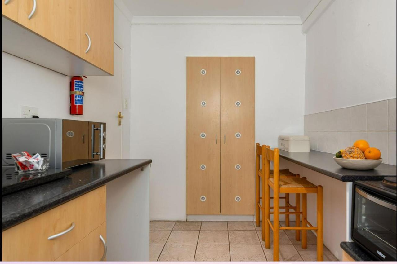 Valley Heights Guest House And B & B Cape Town Bagian luar foto
